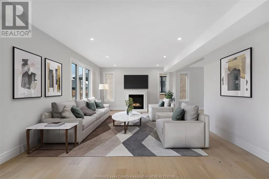 101 KINGSBRIDGE Unit# LOT 44