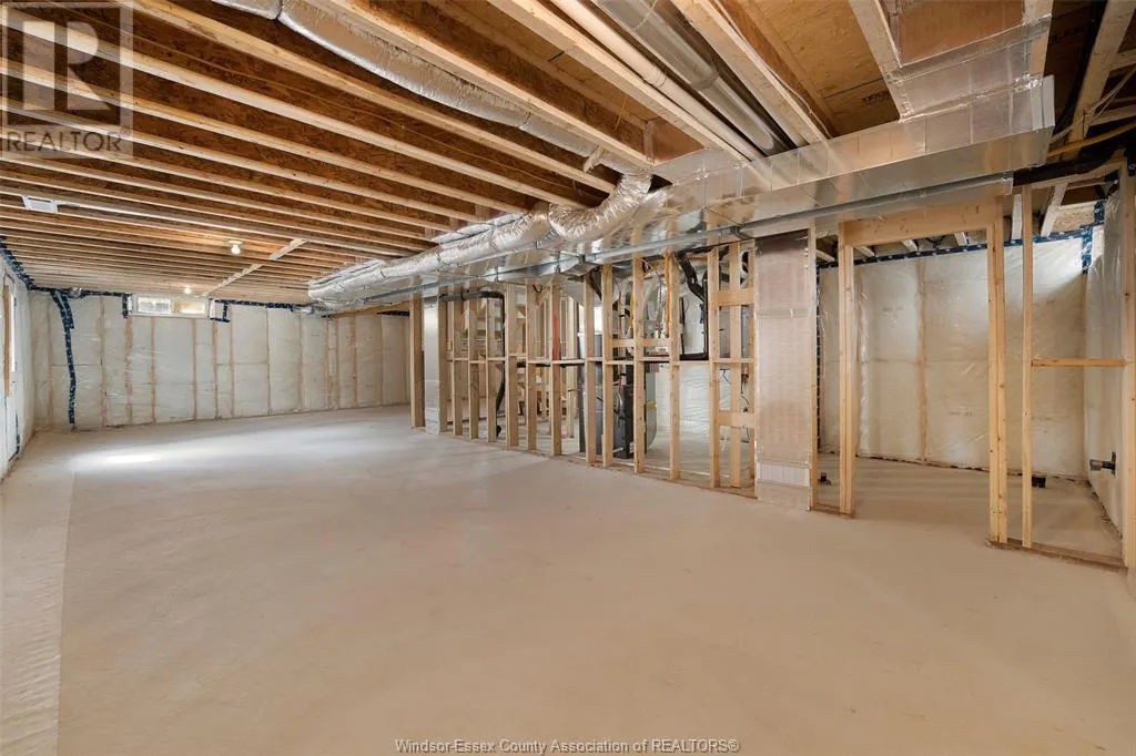 101 KINGSBRIDGE Unit# LOT 44