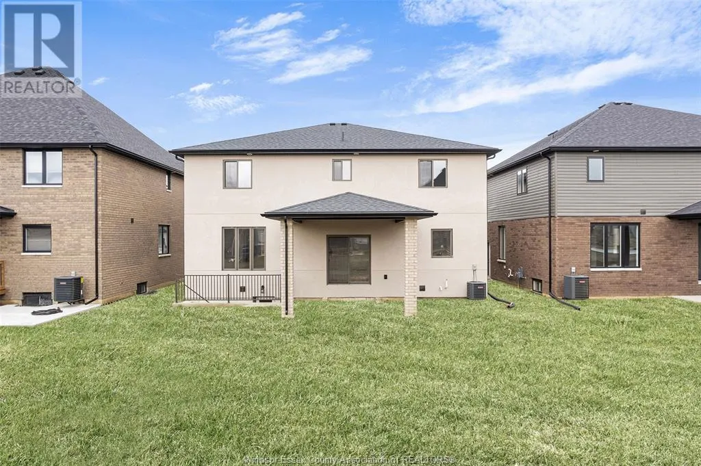 101 KINGSBRIDGE Unit# LOT 44