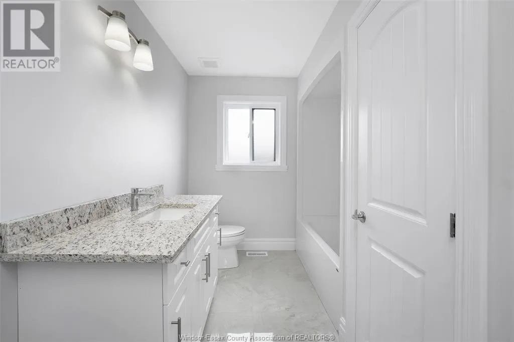 101 KINGSBRIDGE Unit# LOT 44
