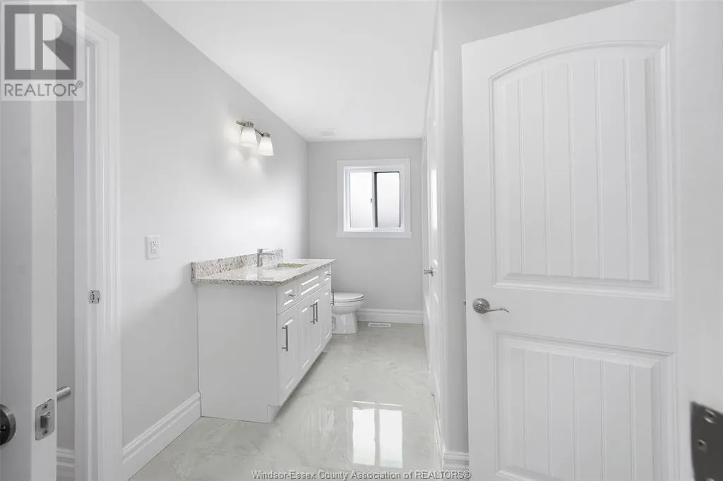 101 KINGSBRIDGE Unit# LOT 44