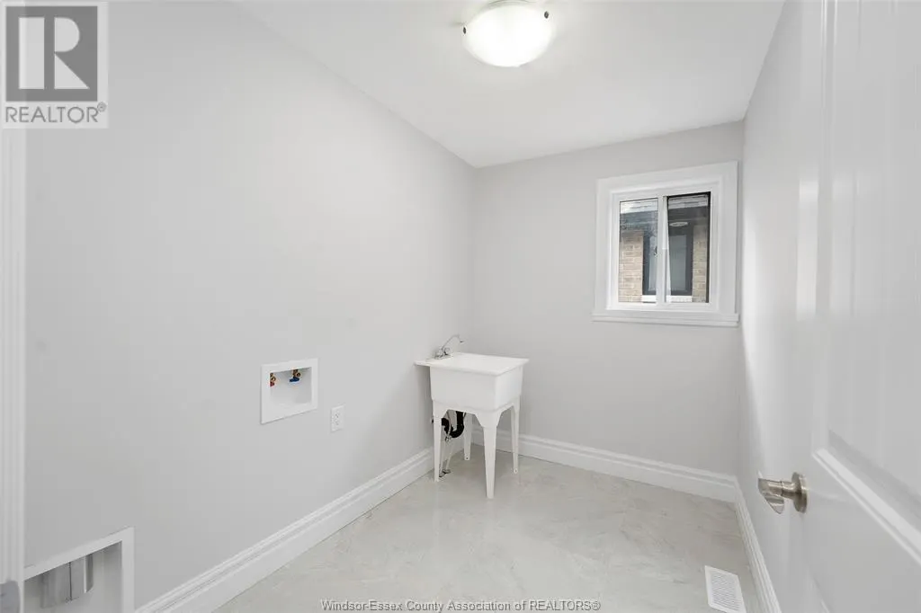 101 KINGSBRIDGE Unit# LOT 44
