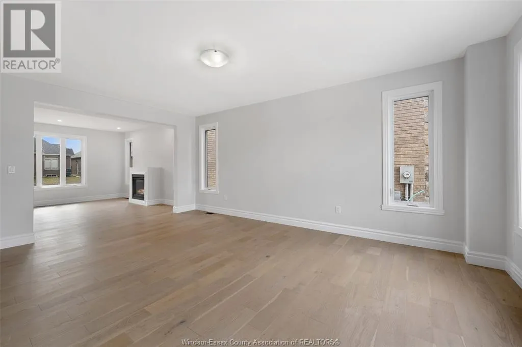 101 KINGSBRIDGE Unit# LOT 44