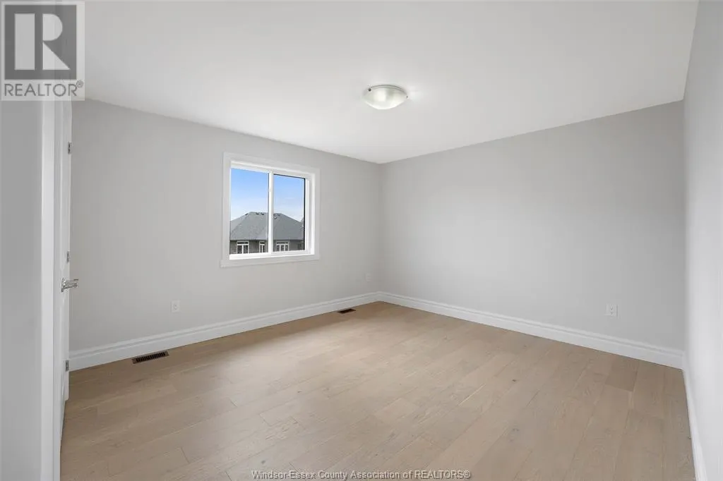 101 KINGSBRIDGE Unit# LOT 44