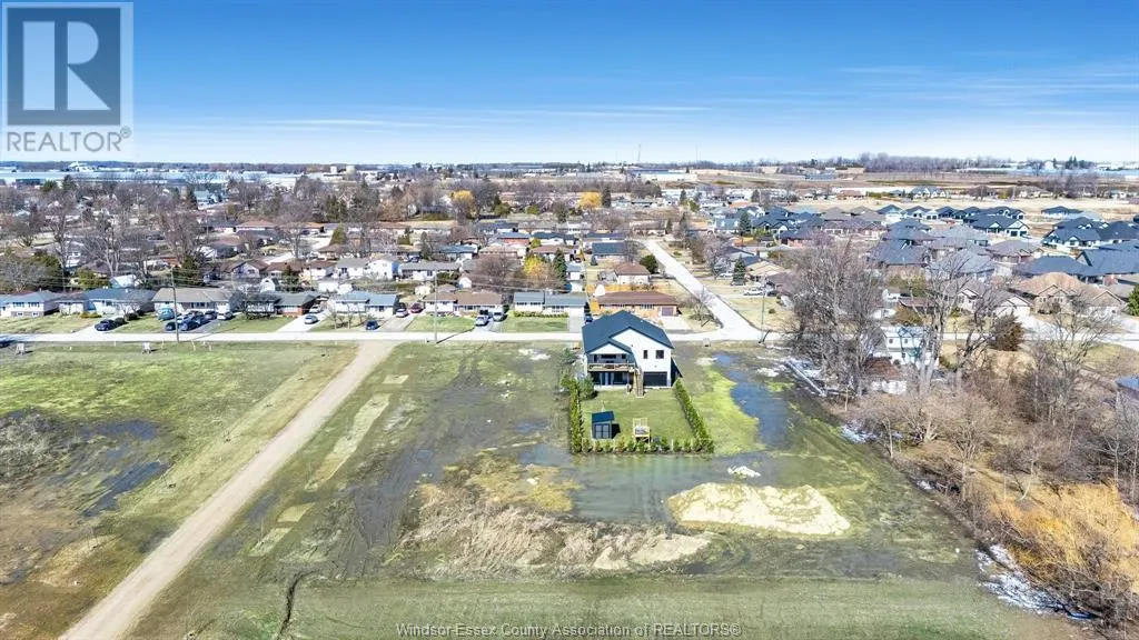1641 Road 2 East