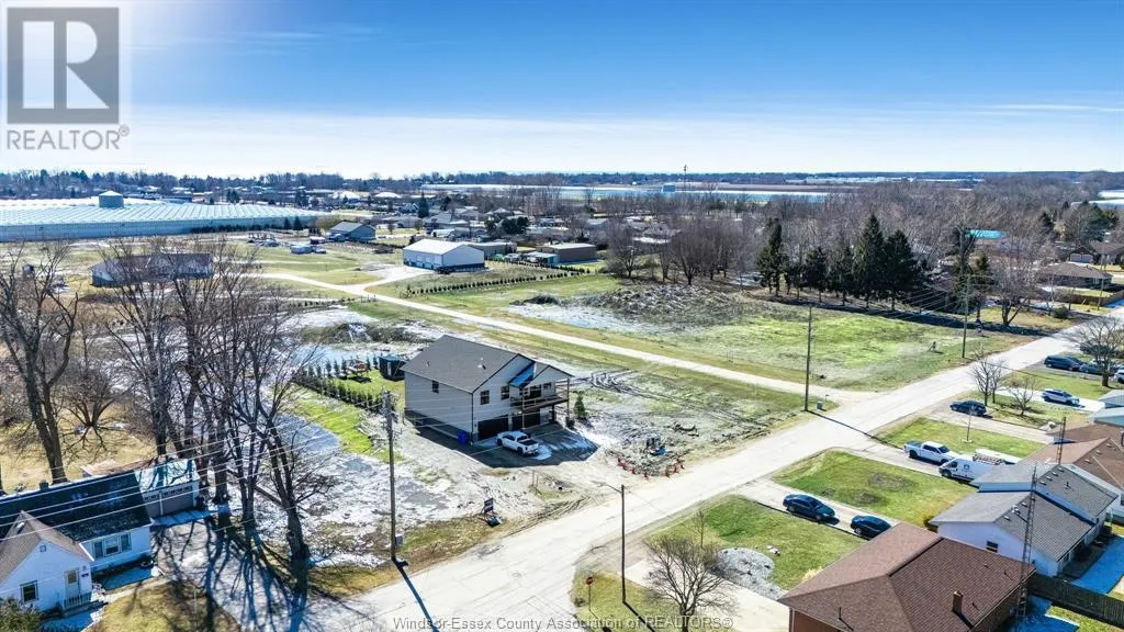 1641 Road 2 East