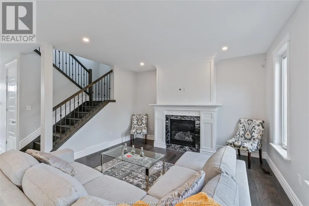 245 CHARLES