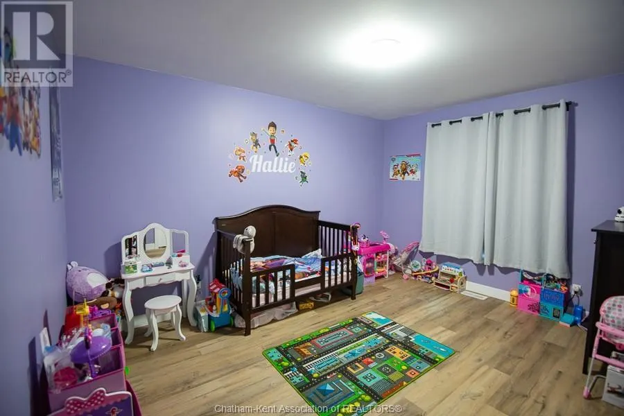 4011 DUFFERIN AVENUE