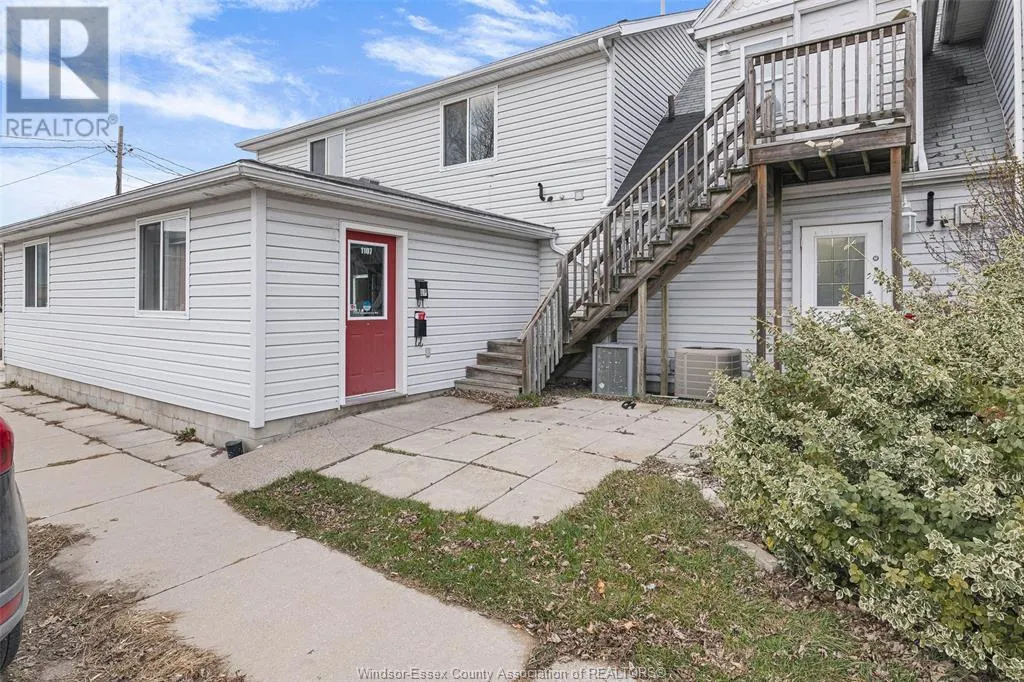 1107 LESPERANCE
