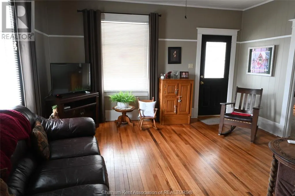 63 Ebenezer STREET East