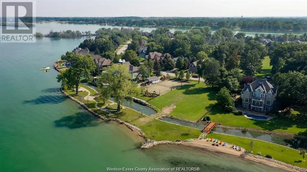 326 CRYSTAL BAY DRIVE
