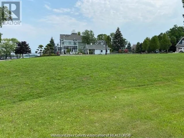 326 CRYSTAL BAY DRIVE