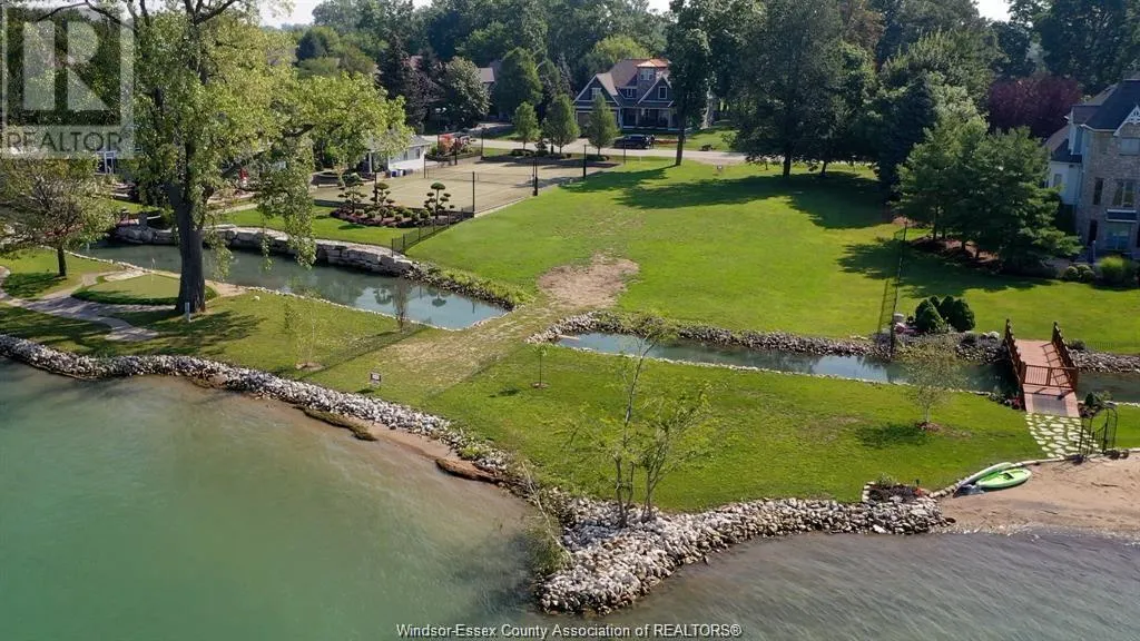 326 CRYSTAL BAY DRIVE