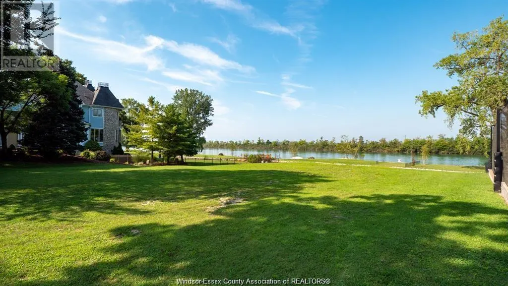 326 CRYSTAL BAY DRIVE