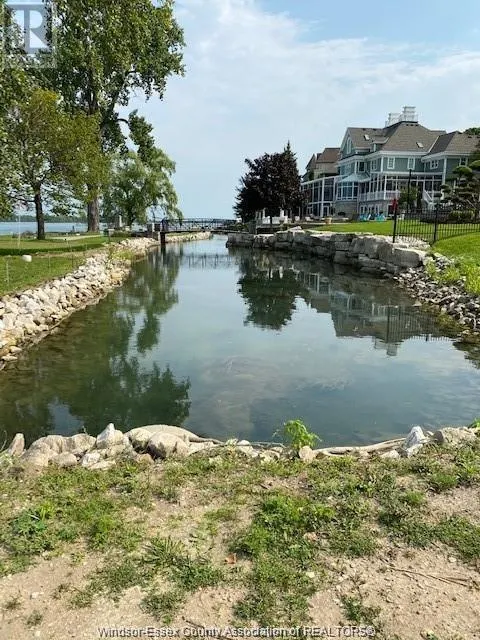 326 CRYSTAL BAY DRIVE