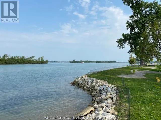 326 CRYSTAL BAY DRIVE