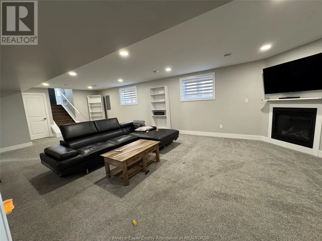 770 KEIL DRIVE South