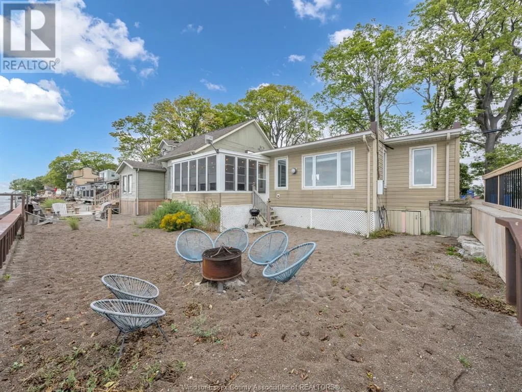 1006 POINT PELEE DRIVE