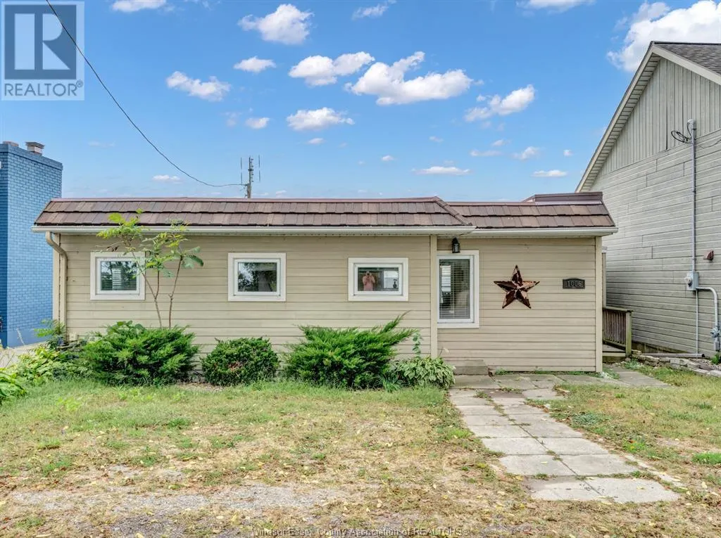1006 POINT PELEE DRIVE