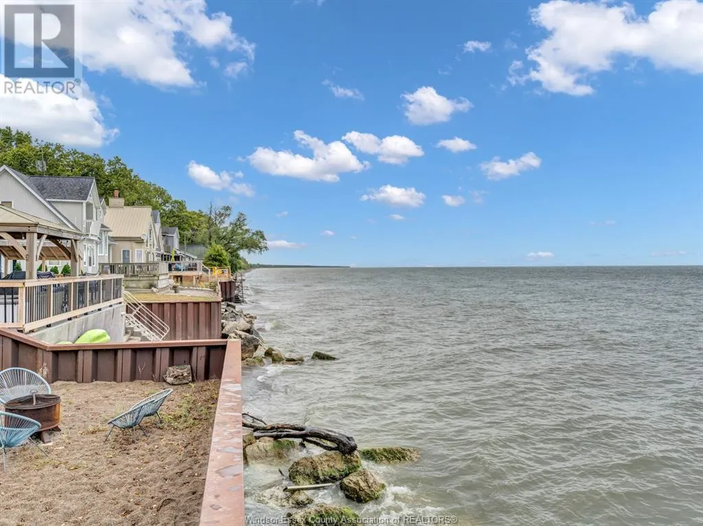 1006 POINT PELEE DRIVE