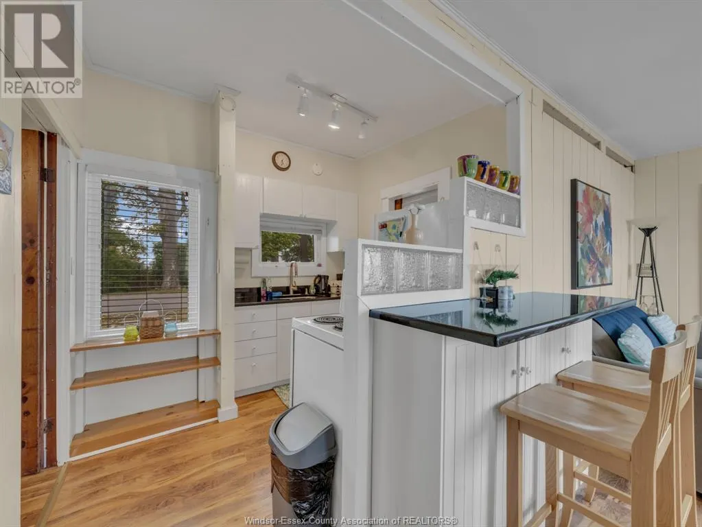 1006 POINT PELEE DRIVE