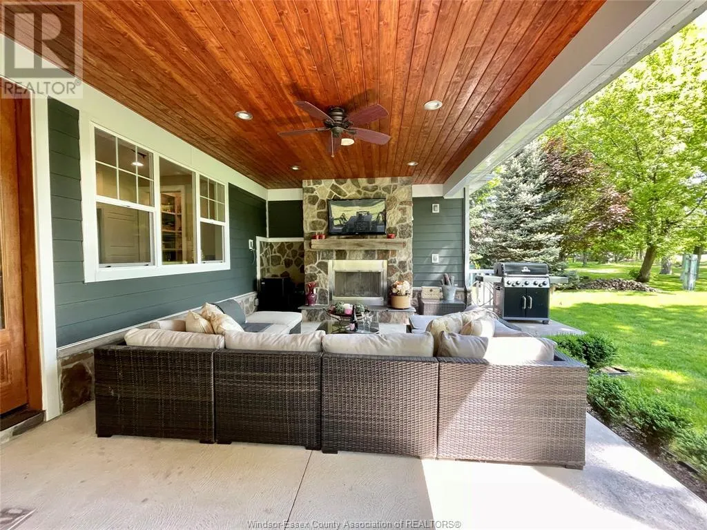 333 CRYSTAL BAY DRIVE