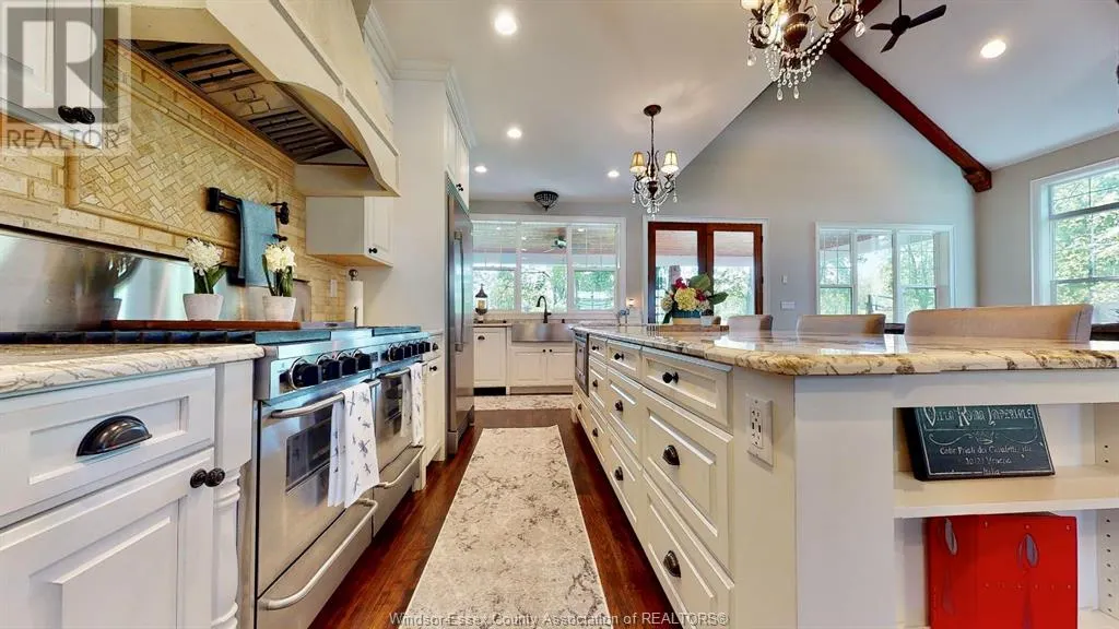 333 CRYSTAL BAY DRIVE