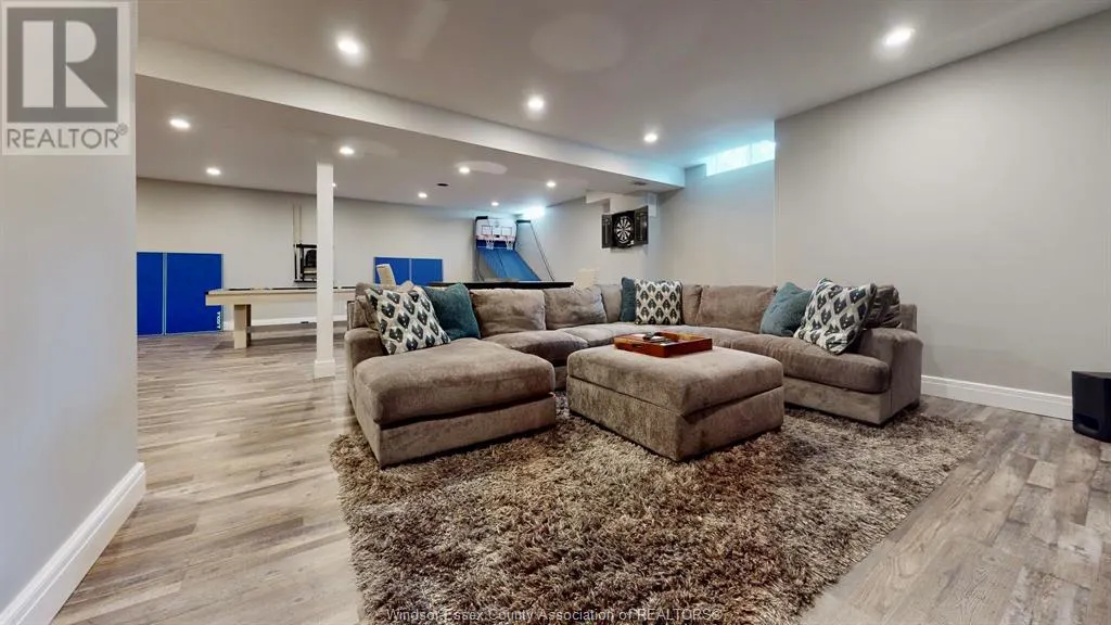 333 CRYSTAL BAY DRIVE