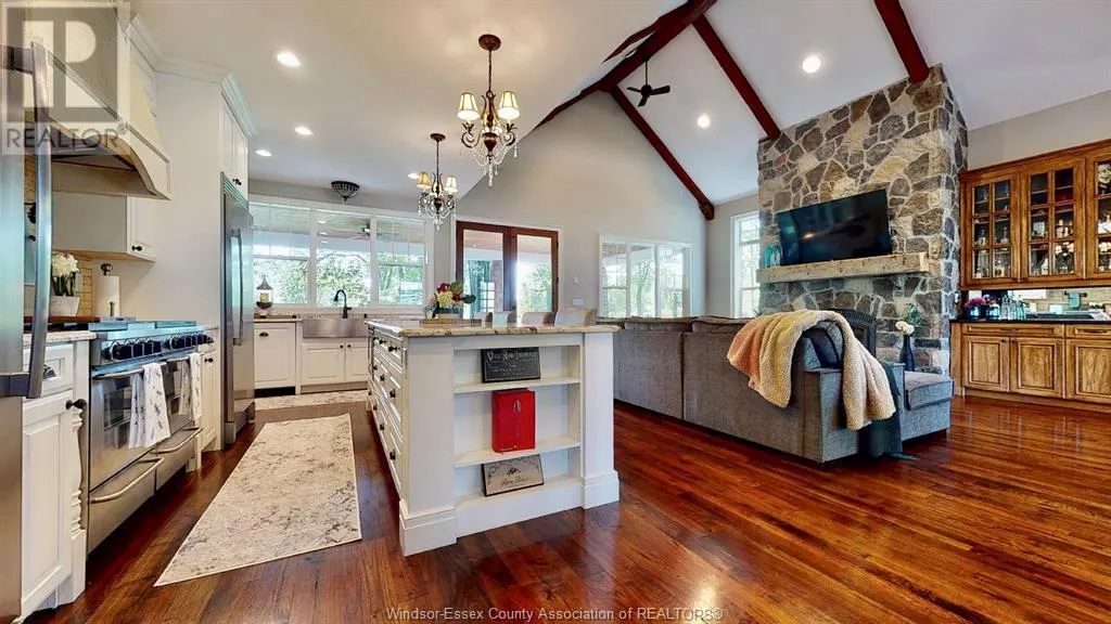 333 CRYSTAL BAY DRIVE