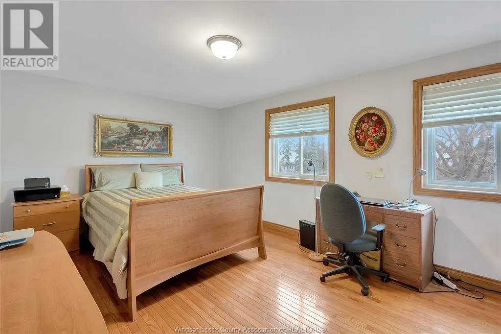 561 DORSET PARK