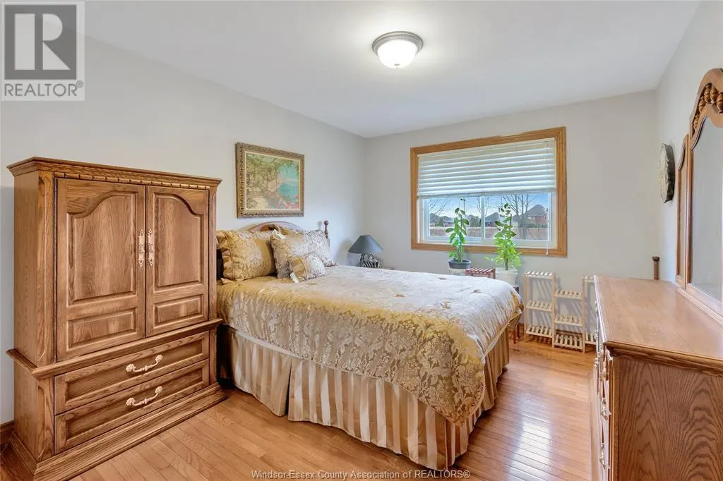 561 DORSET PARK