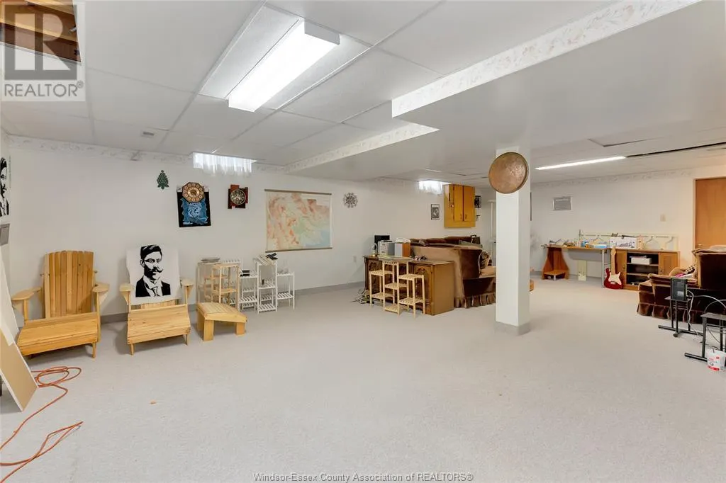 561 DORSET PARK