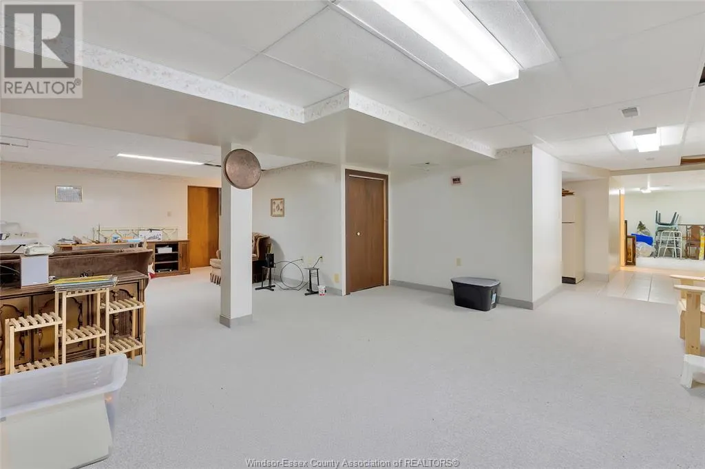 561 DORSET PARK