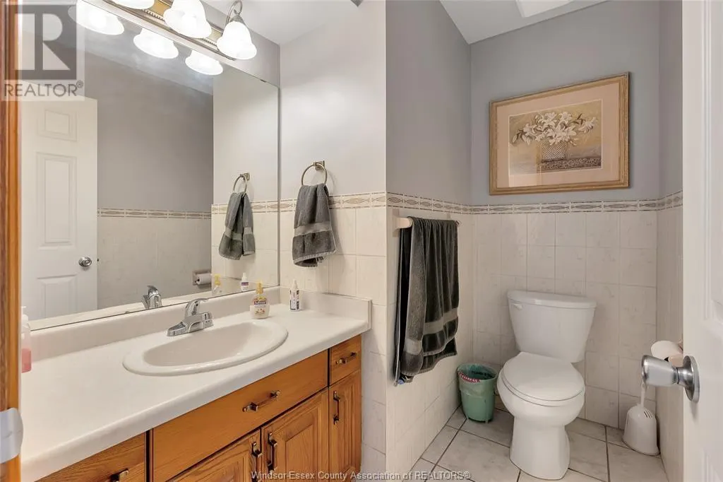 561 DORSET PARK