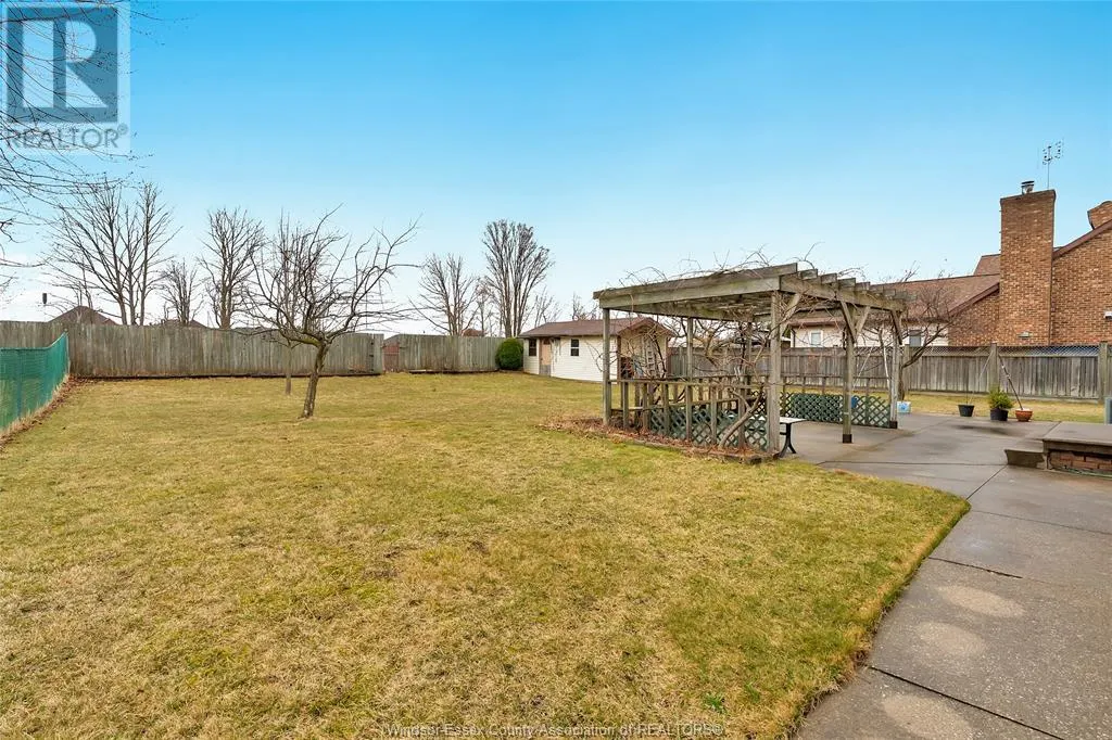 561 DORSET PARK