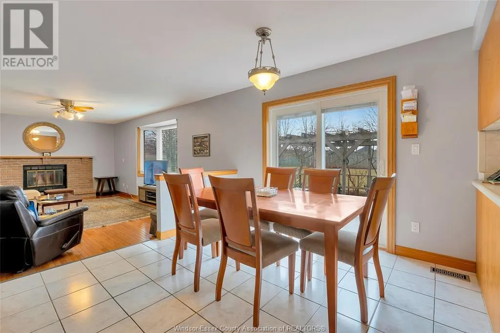 561 DORSET PARK