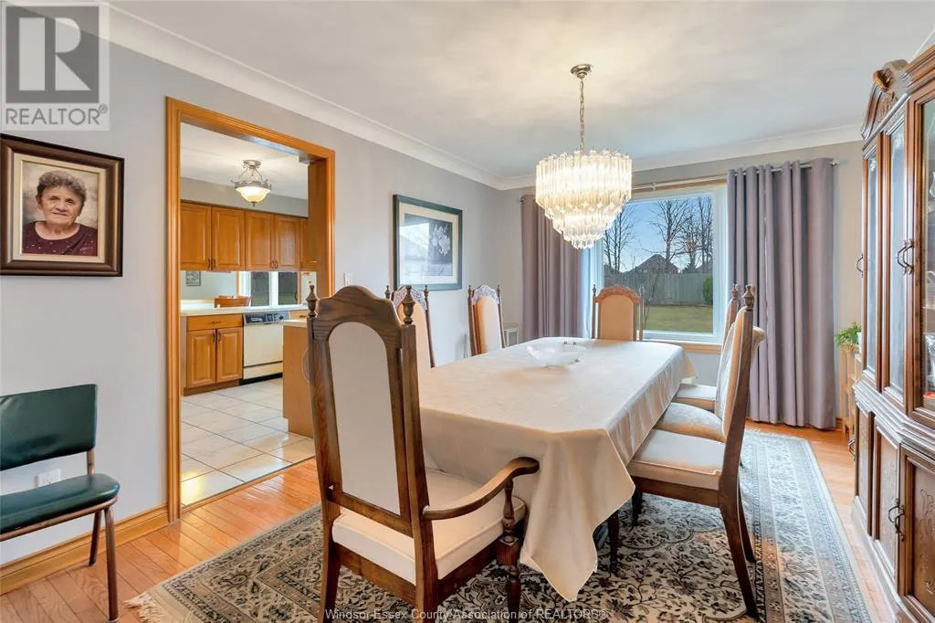 561 DORSET PARK