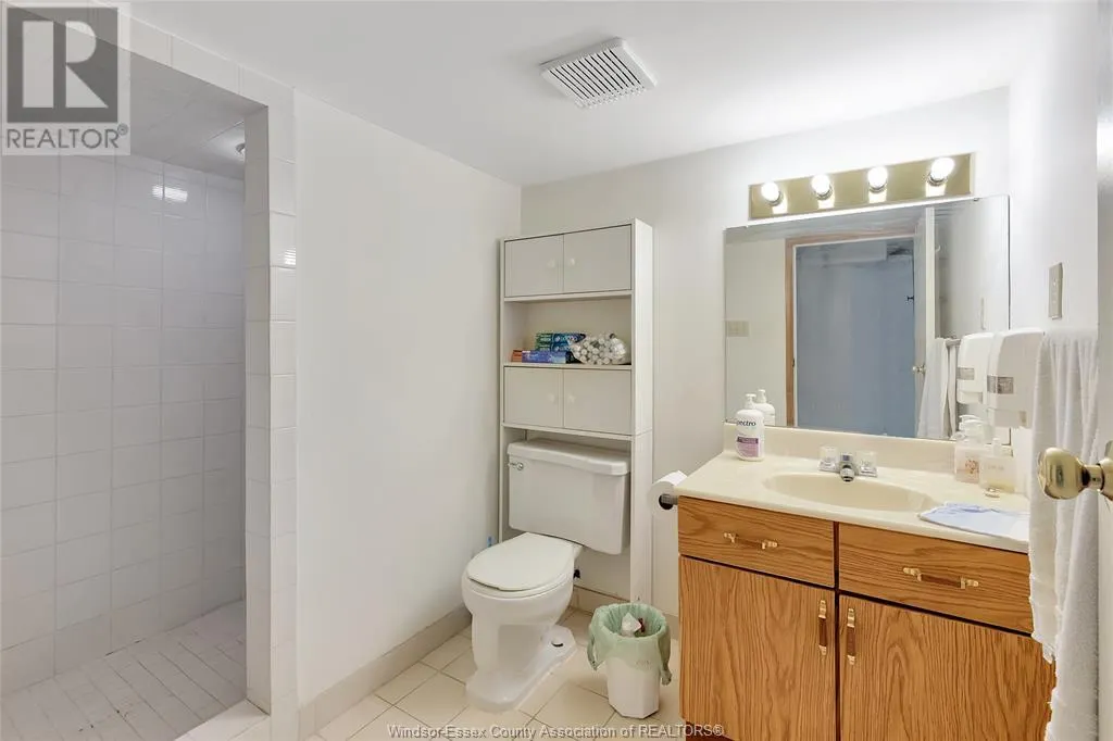 561 DORSET PARK