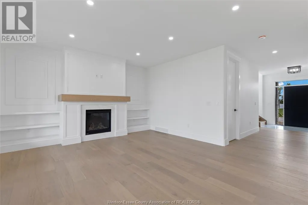 646 SUMMIT STREET