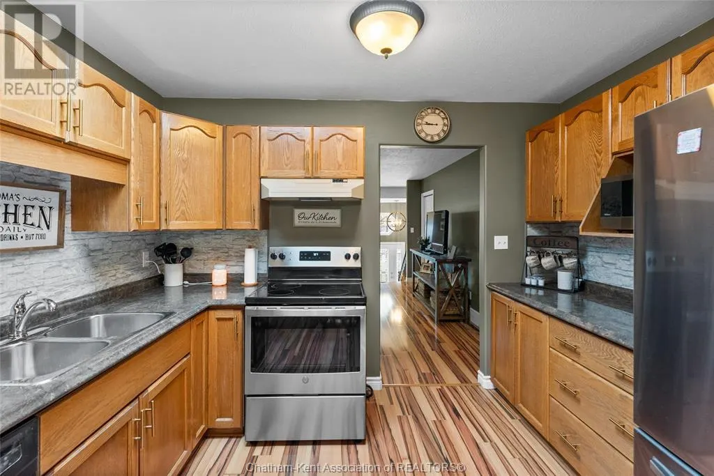 38 FIELDSTONE PLACE