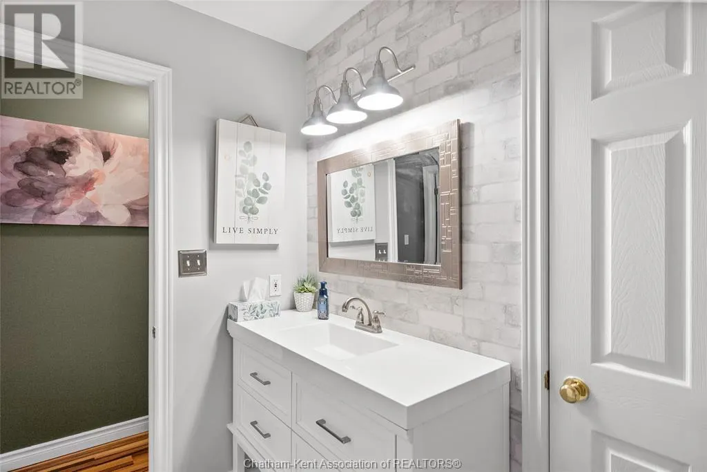 38 FIELDSTONE PLACE