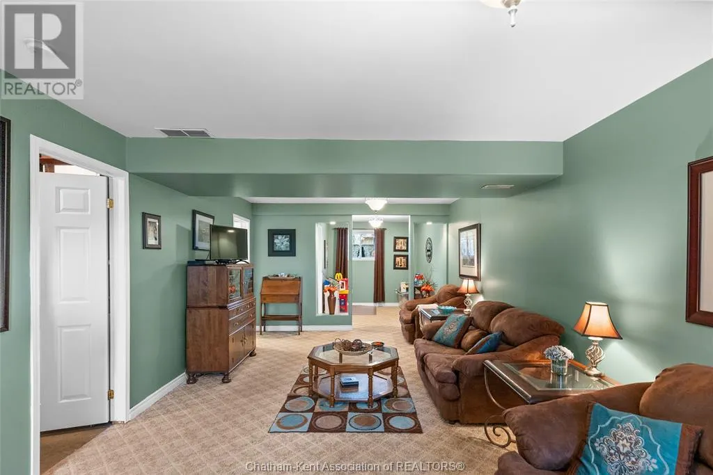 38 FIELDSTONE PLACE