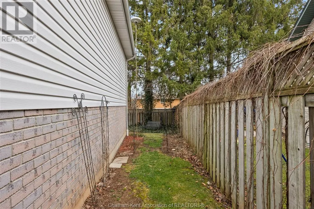 38 FIELDSTONE PLACE