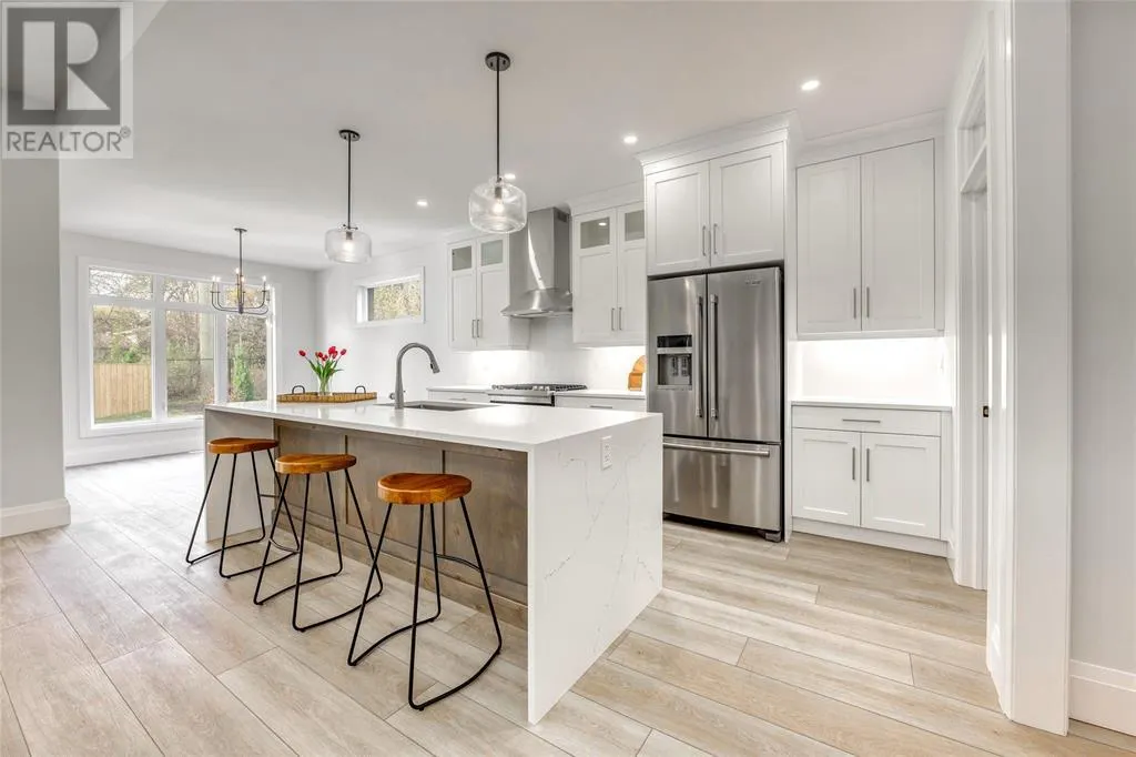 184 SANDPIPER DRIVE