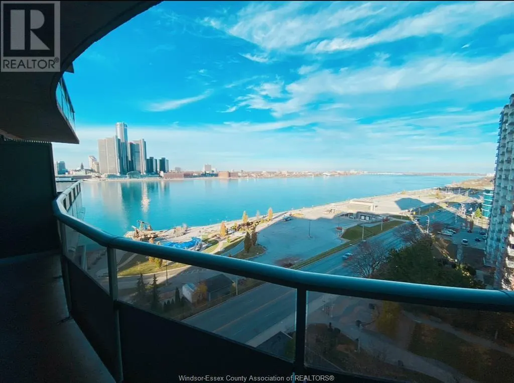 111 RIVERSIDE DRIVE East Unit# 1201