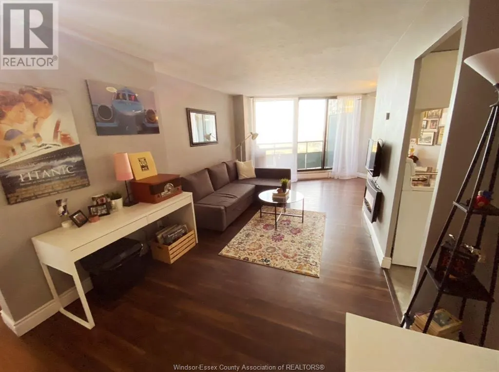111 RIVERSIDE DRIVE East Unit# 1201