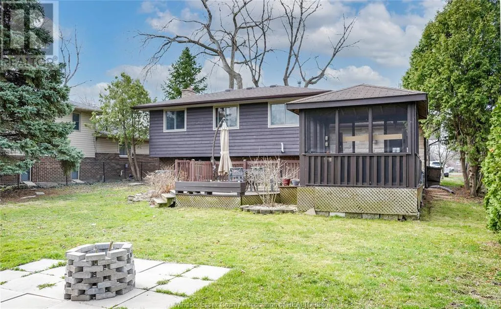 1010 COUNTY RD 22