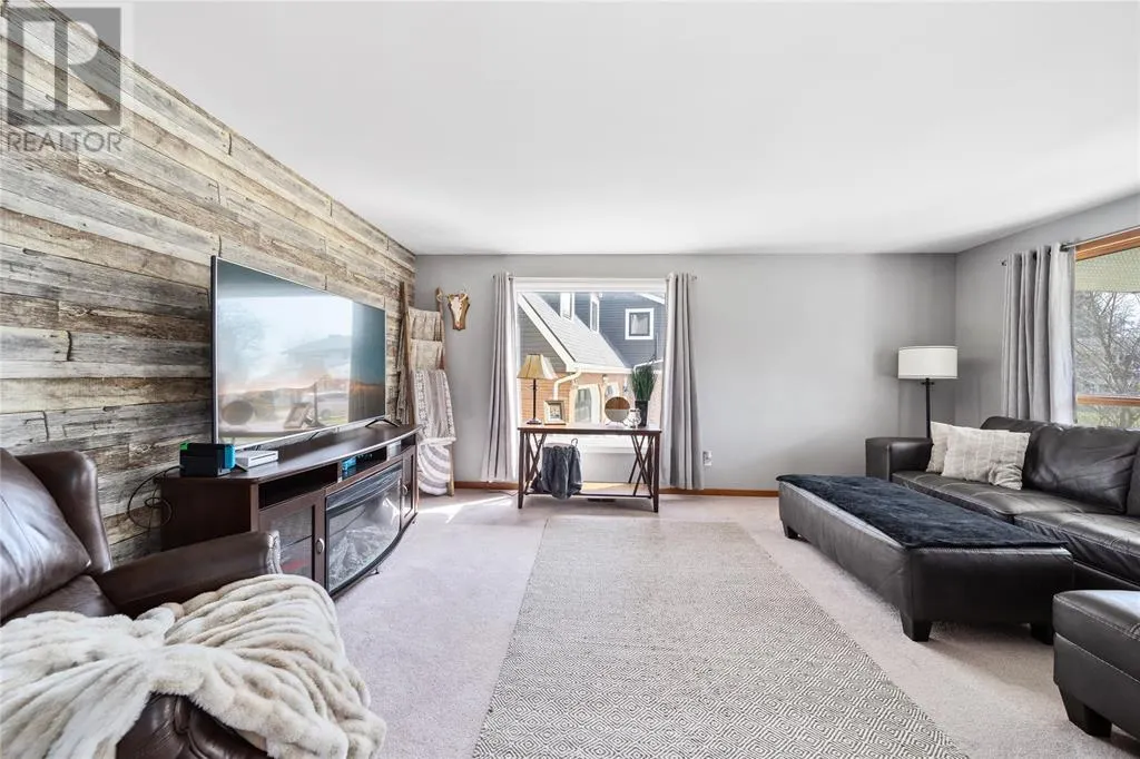 29 BALMORAL CRESCENT