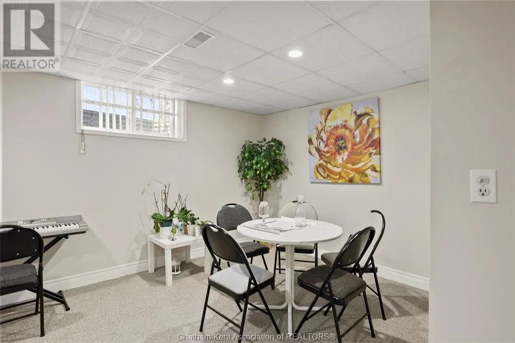154 SEMENYN AVENUE Unit# 24