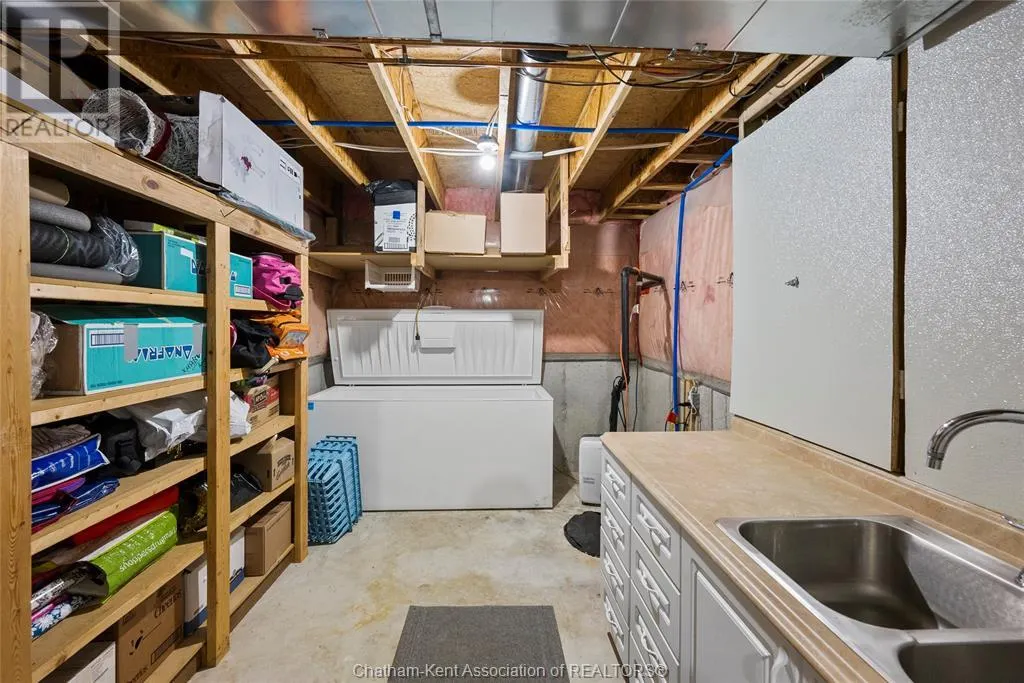 154 SEMENYN AVENUE Unit# 24